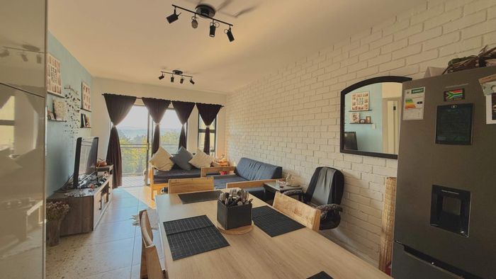 For Sale: 2-Bedroom Apartment in Athlone with Double Garage and Communal Park Access.