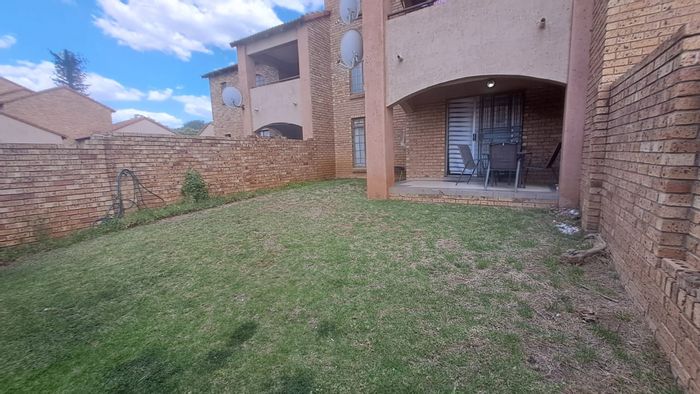 For Sale: Townhouse in Sagewood with landscaped garden, security, and scenic views.