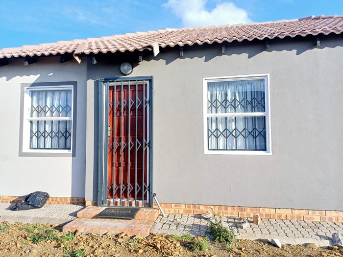 3-Bedroom House For Sale in Secunda Central with open layout and spacious kitchen.