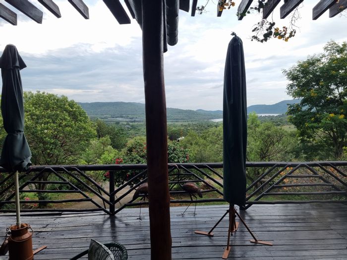 For Sale: House in Utopia Nature Estate with pools, trails, and rental potential.