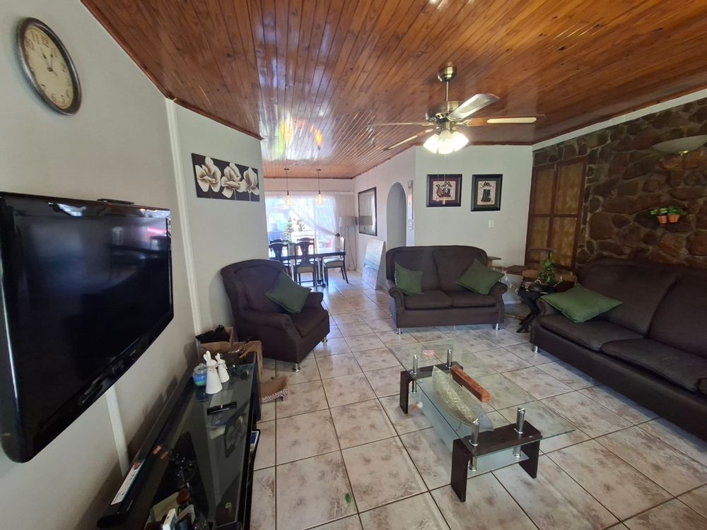 Lounge and dining room open plan