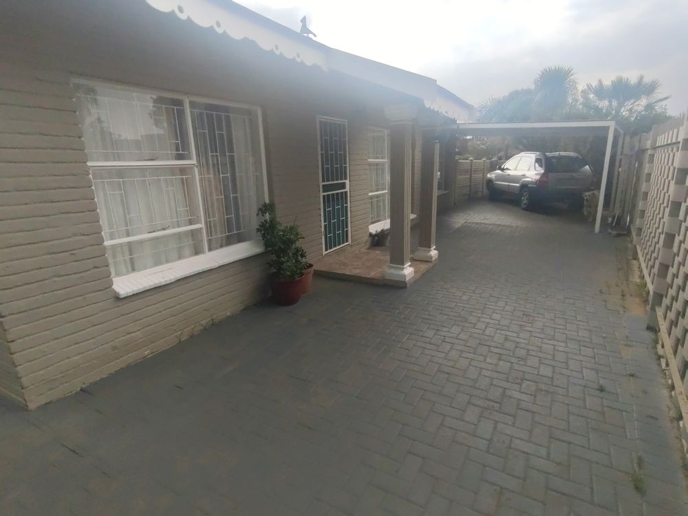Own Entrance and Carport infront of 3 bed house