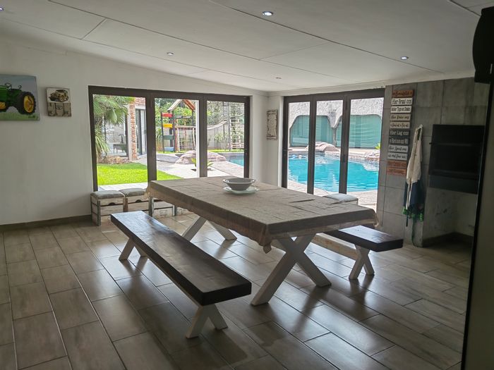 Ferryvale House For Sale: 5 bedrooms, pool, Jacuzzi, and extra 3-bedroom home.