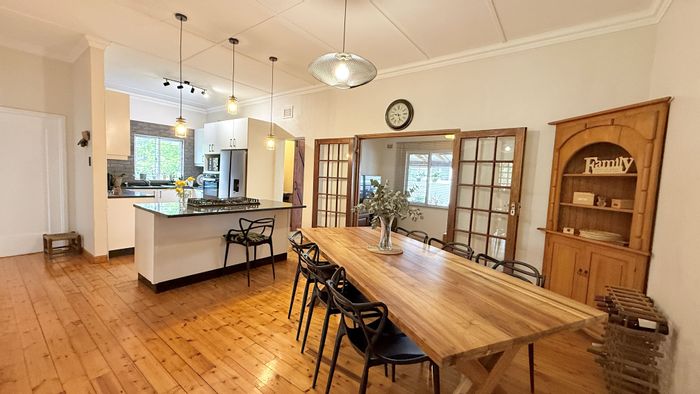 For Sale: Renovated Clarendon house with granny flat, garden, and ample parking.