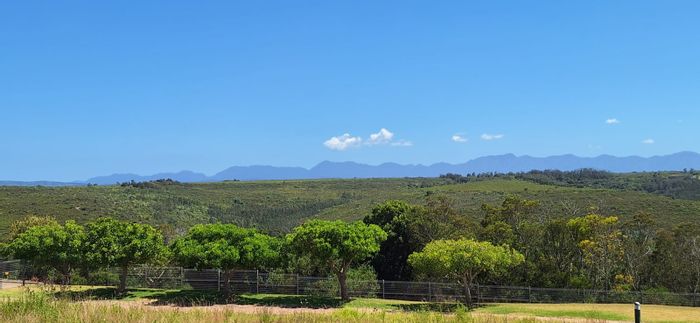 For Sale: Vacant Land Residential in Baron View, 993 m² with boutique hotel access.