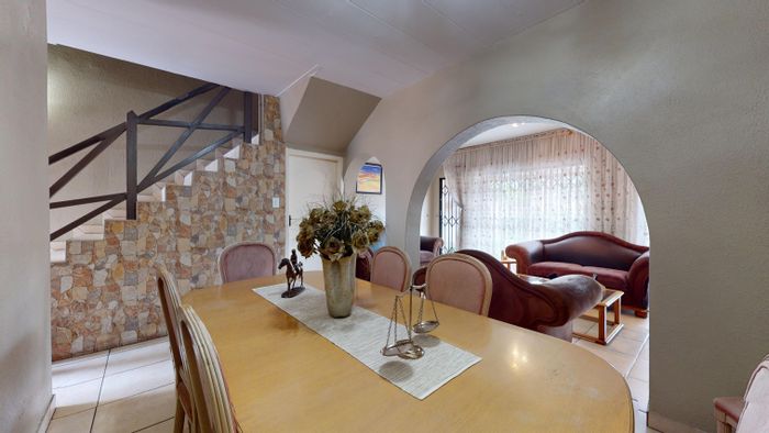 For Sale: Townhouse in Berton Park, 3 beds, pet-friendly, garage, secure complex.
