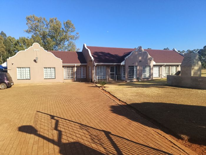 Farm for Sale in Randfontein South: Two houses, pool, study, double garage.