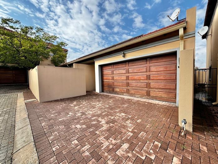 For Sale: Secunda Central Townhouse with 2 en-suite bedrooms and outdoor braai area.