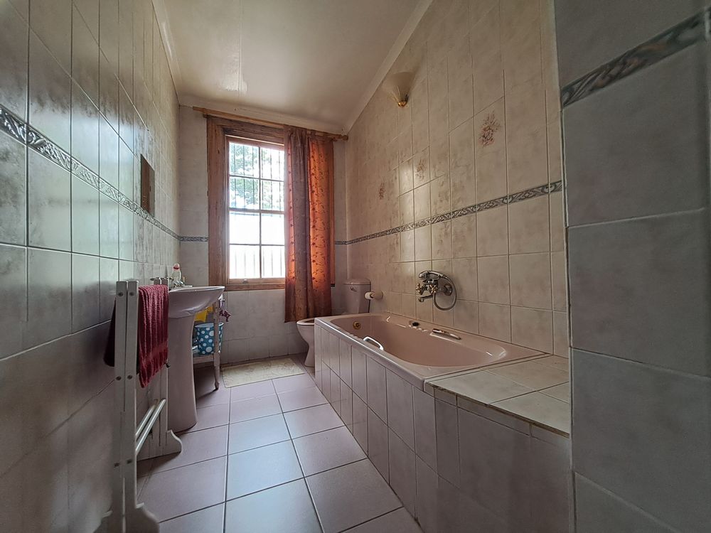 En-suite third bedroom