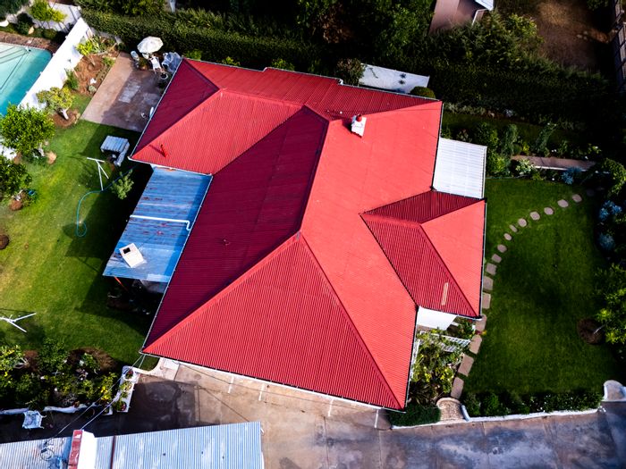 Versatile Queenstown Central House For Sale: Live-Work Space, Solar Power, Borehole.