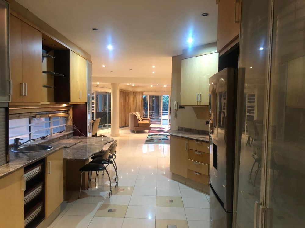 Kitchen - Breakfast Nook