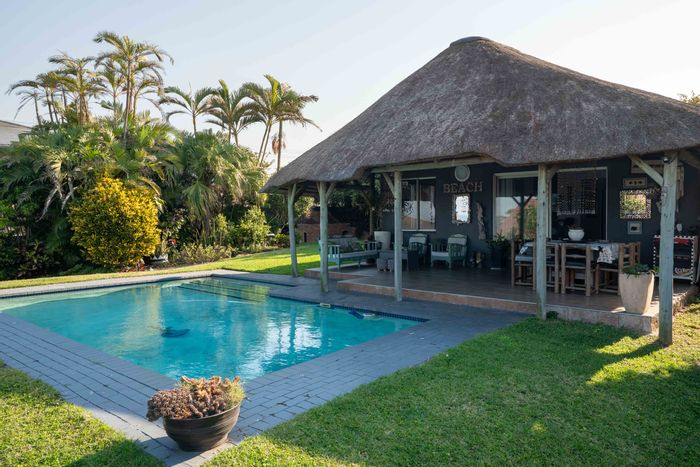 Amanzimtoti House For Sale: Pool, entertainment area, ocean views, spacious garden.