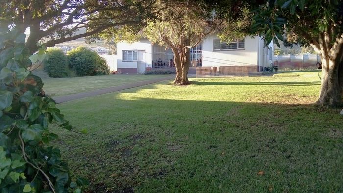 3-bedroom house with office, large plot, sea views in Kleinmond Central For Sale.