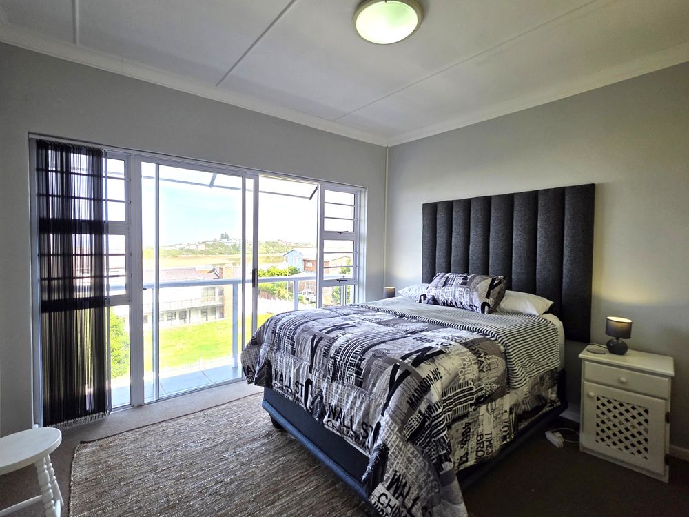 Upper level master bedroom