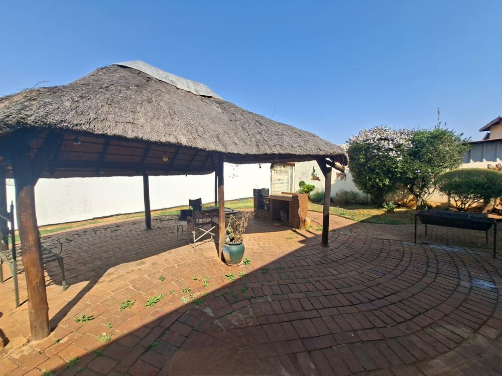 Lapa with built in braai