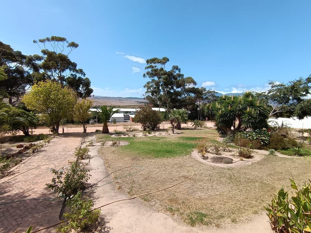 enough space for another small cottage