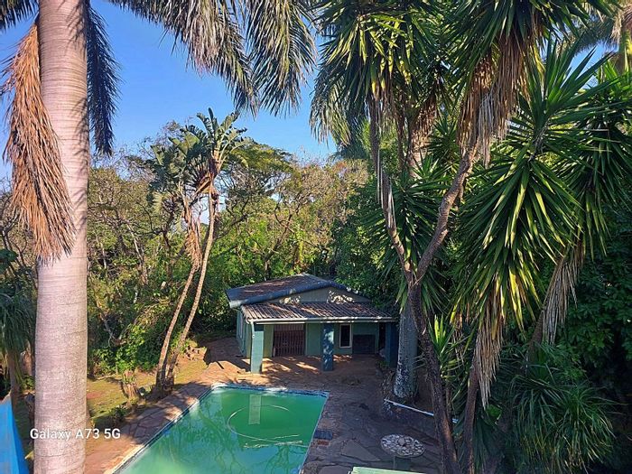 Amanzimtoti House For Sale: 4 Bedrooms, Pool, Sea View, Spacious Living Areas.