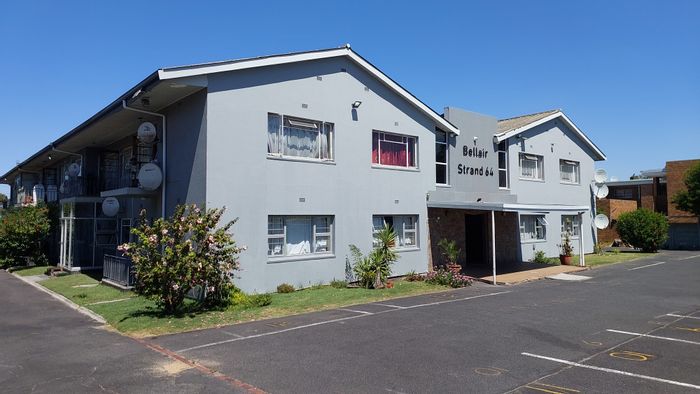 For Sale: 2-bedroom apartment in Sanlamhof with secure parking and private entrance.