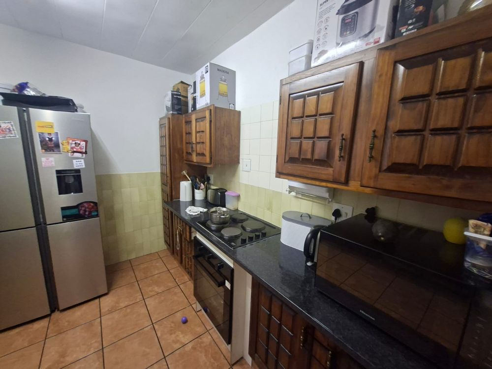 Beautiful built in cupboards