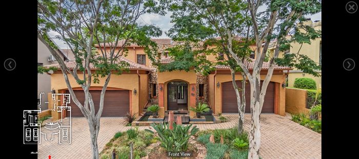 For Sale: House in Featherbrooke Estate with 5 beds, pool, and security.