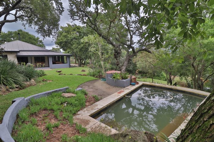 For Sale: House in Nelspruit Rural with 4 beds, expansive views, and secure setting.