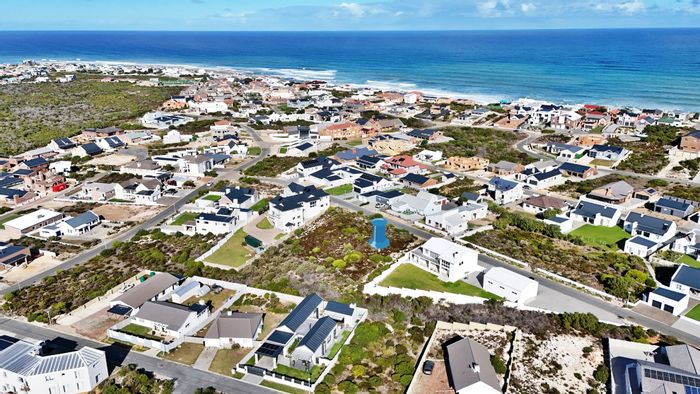 Vacant Land Residential in Struisbaai Central For Sale - 1038 sqm, ideal for building.