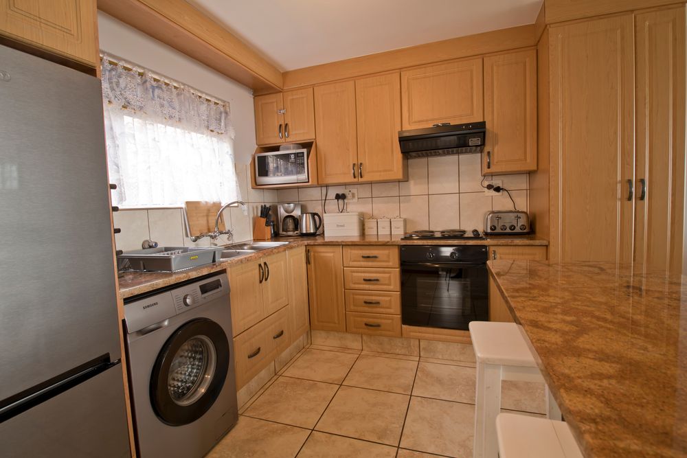 Ample Cupboard Space