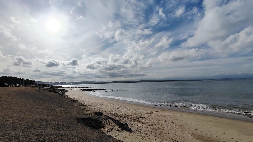 De Bakke Beach 2mins walk away