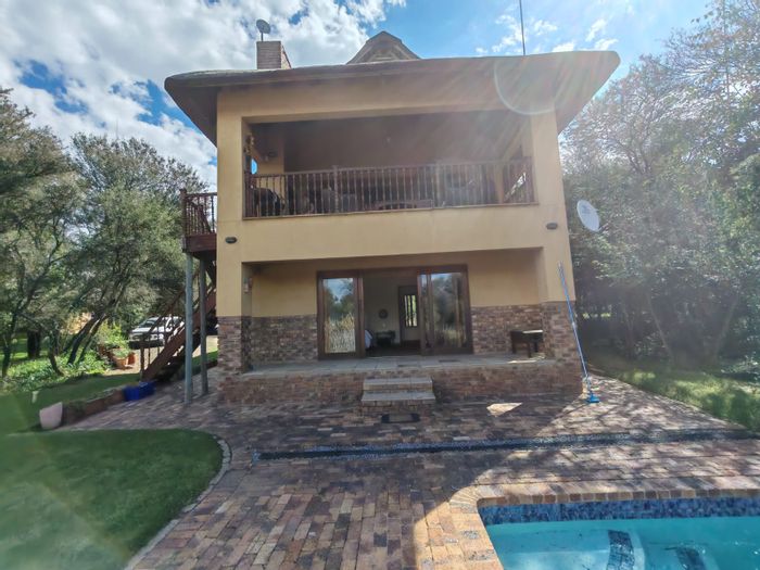 Boschenvaal River Front Lodges House For Sale: 4 beds, pool, eco-estate, river views.