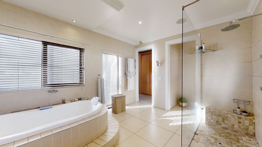 Main Bedroom En-suite