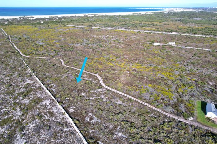 For Sale: Vacant Land Residential in Struisbaai Central, close to beach and amenities.