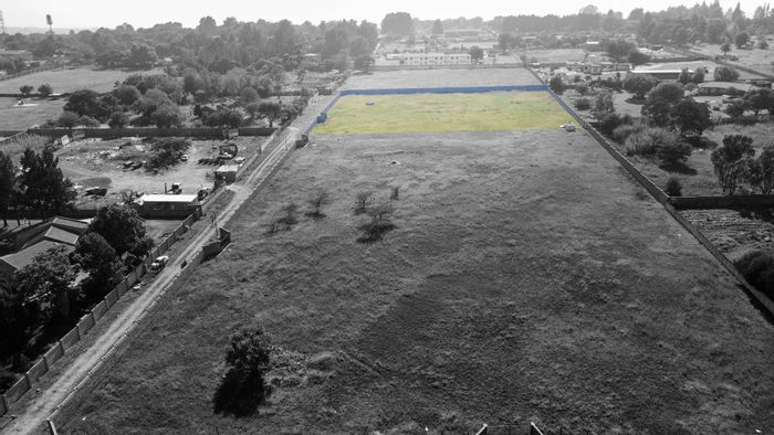 Prime President Park vacant land for rent, 2.5 hectares, flexible use options available.