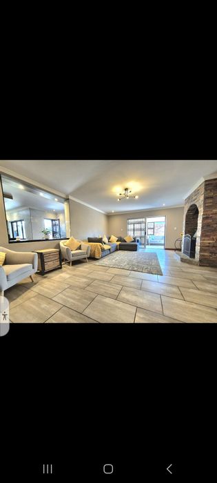 For Sale: House in Sunair Park with 4 beds, pool, and security features.