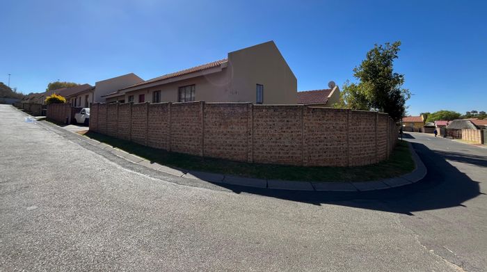 Albemarle House For Sale: 3 beds, secure living, patio, garden, double garage.