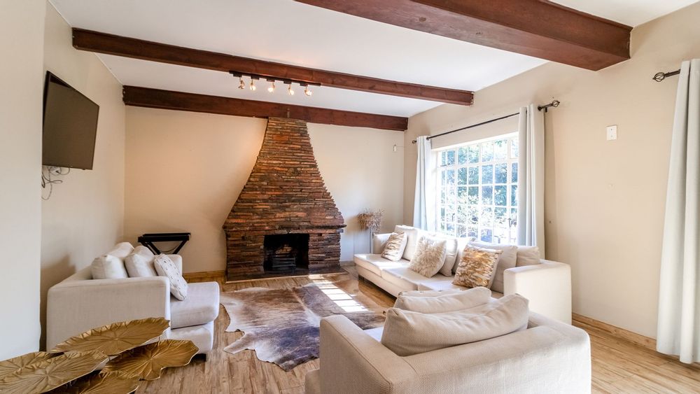 Lounge/dining is open plan