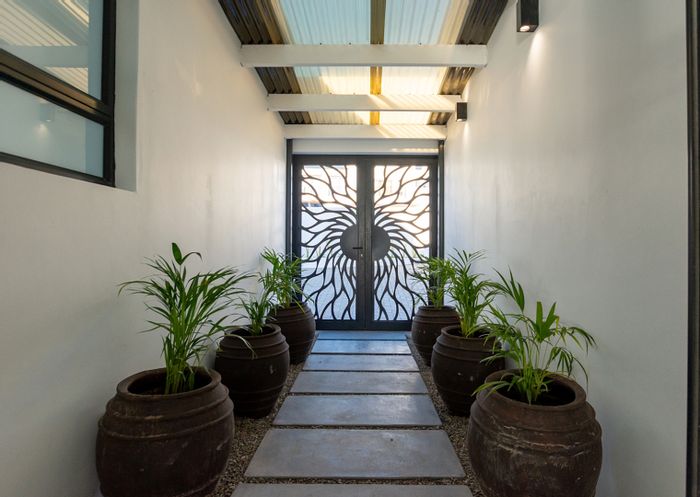 4-Bedroom House For Sale in Da Gama Bay with sea views and flatlet.