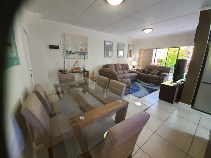 For Sale: 3-Bedroom Apartment in Greenstone Crest with Pool, Gym, and Security.