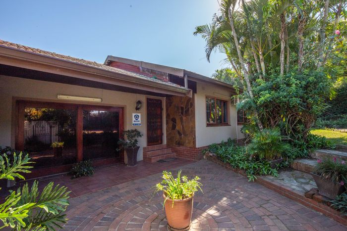 For Sale: Family home in Yellowwood Park with pool, granny cottage, and spacious garden.