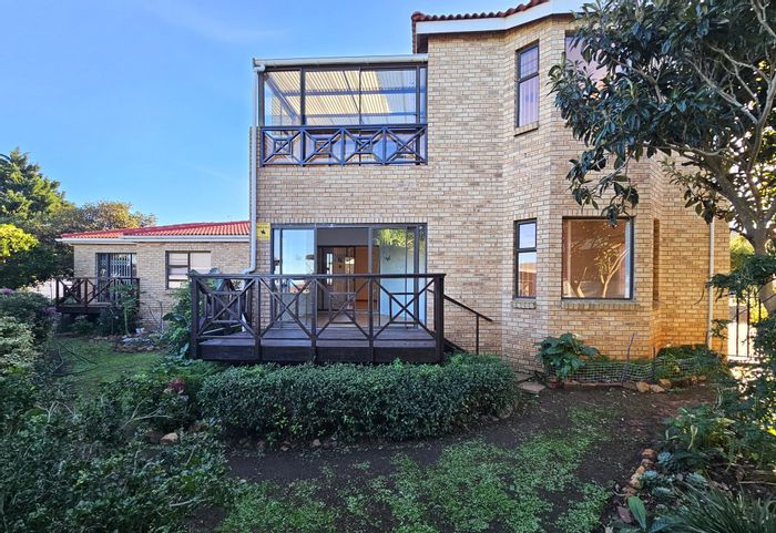 Wavecrest House For Sale: Versatile living, sea views, separate unit, double garage.