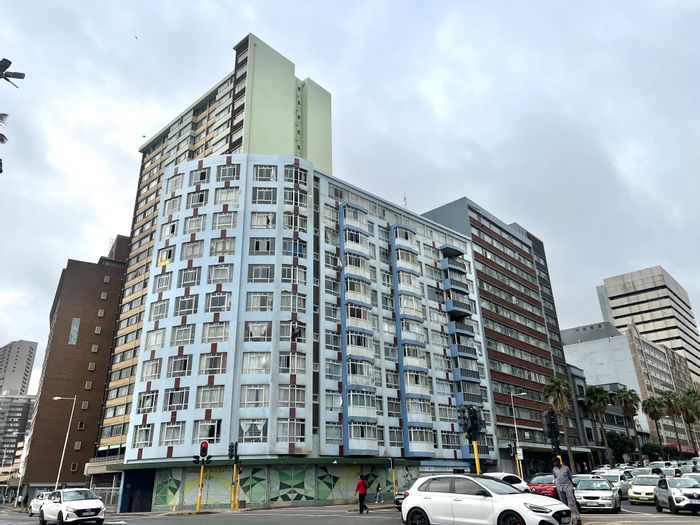 Durban Central Apartment For Sale: 2 Bedrooms, open-plan layout, near amenities.