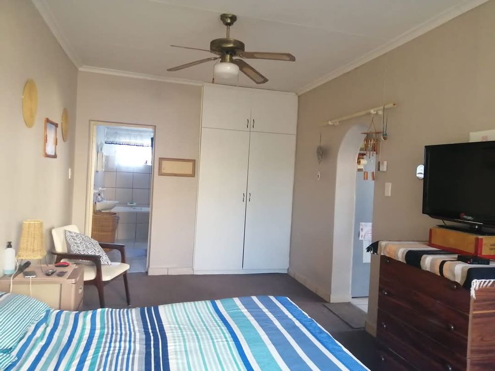 Flat: View to En suite