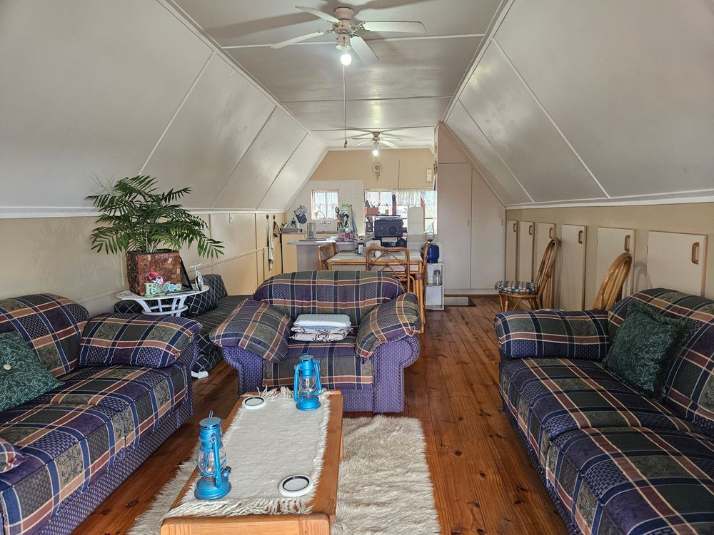 Loft/lounge above garage