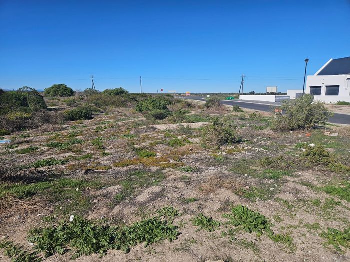 Vacant Land Residential in Dwarskersbos For Sale - 788 m² near beach amenities.