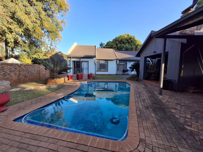 For Sale: Spacious 5-Bedroom House in Karenpark with Pool, Study, and Security.