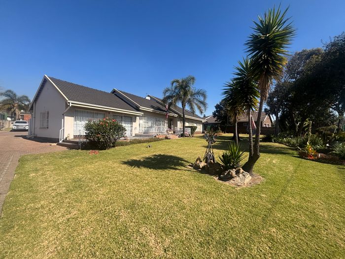For Sale: House in Del Judor Ext 1 with rental income, garden, and workshop.