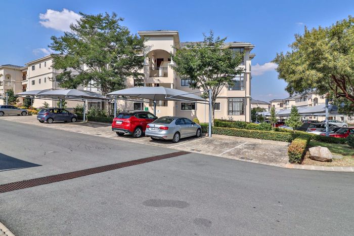 For Sale: 3-Bedroom Apartment in Carlswald with Pool, Security, and Study Nook.