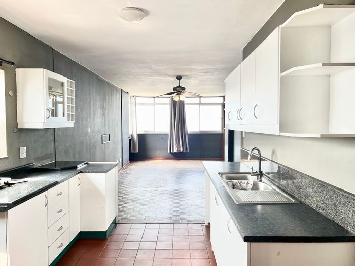 For Sale: Morningside Apartment with pool, security, and rental income opportunity.