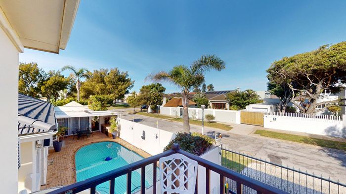 Guest House For Sale in Summerstrand: 8 En-suite Rooms, Pool, 150m to Beach.