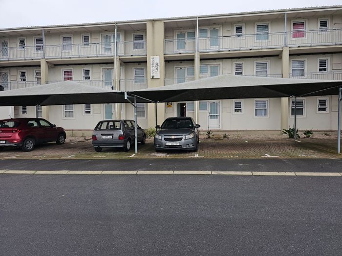 For Sale: 2-bedroom apartment in Stellendale with security, parking, and braai area.