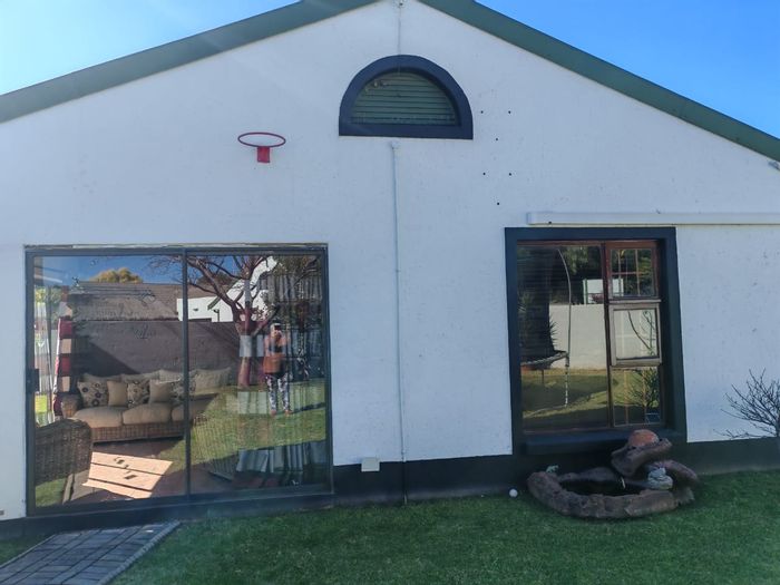 3-Bedroom Apartment For Sale in Vaalpark with secure complex and pet-friendly amenities.